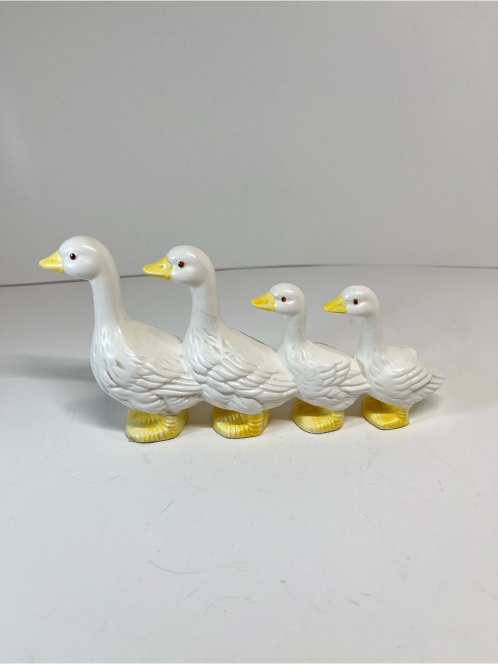 Vtg Ceramic Four Ducks In A Row Geese Figurine Decor Farmhouse Cottagecore White